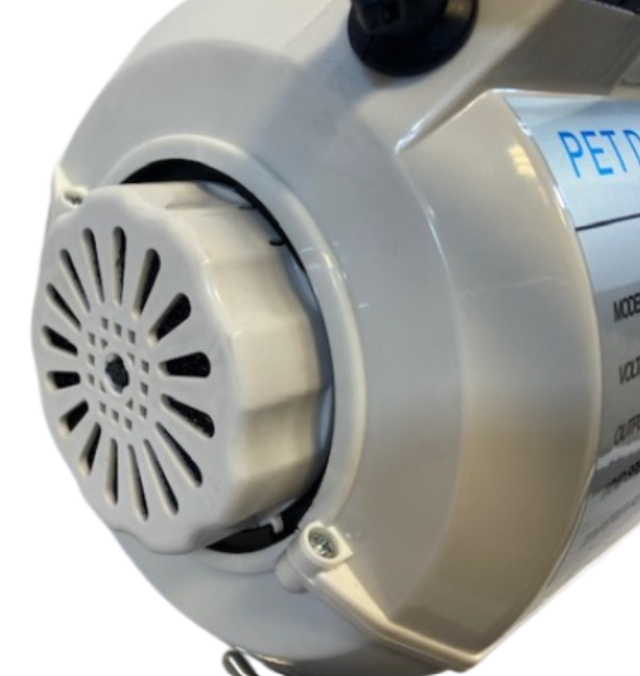 uscator pentreu caini cu un singur motor alb si negru putere 1200 w